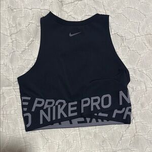 Nike Pro Crop Top